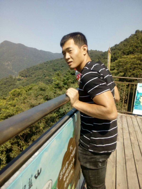 小卢的第一张照片--安溪征婚网