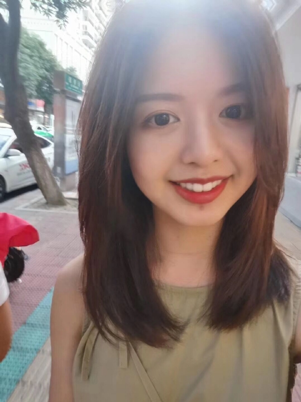 无处安放的大长腿的第一张照片--安溪征婚网