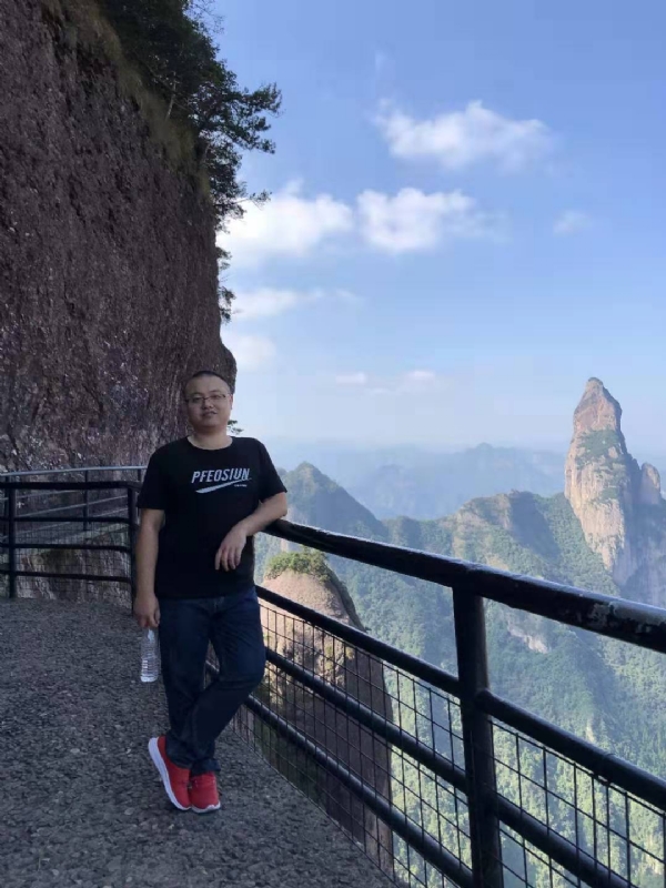 不杵于物的第一张照片--安溪征婚网