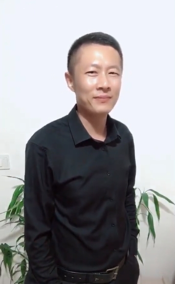 地huhi的第一张照片--安溪征婚网