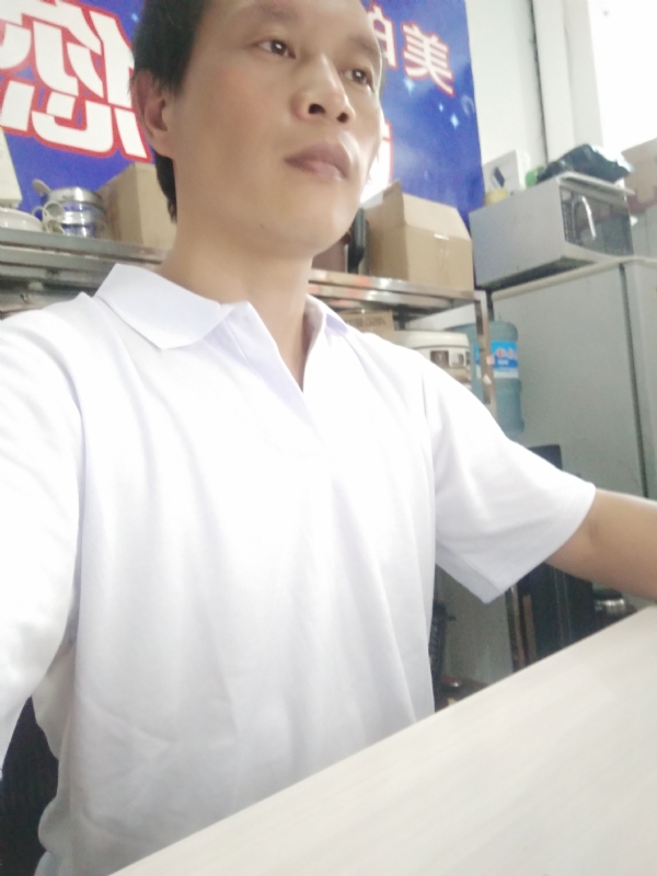 深蓝色的海的第一张照片--安溪征婚网