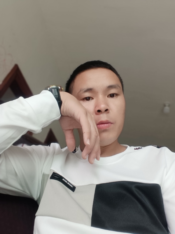 冷漠的第一张照片--安溪征婚网