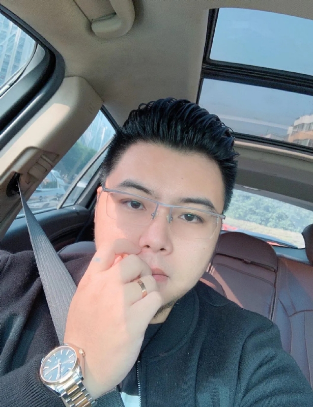 把苹果咬哭的第一张照片--安溪征婚网