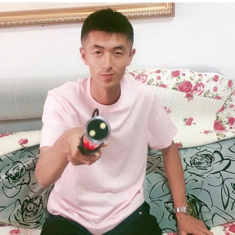 转身留下孤独的她的第一张照片--安溪征婚网