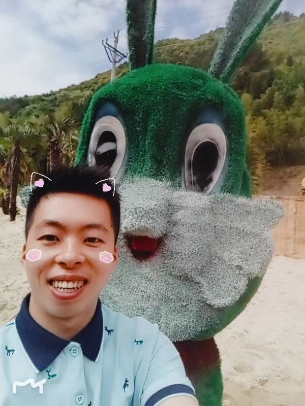 爱就要向前冲的第一张照片--安溪征婚网