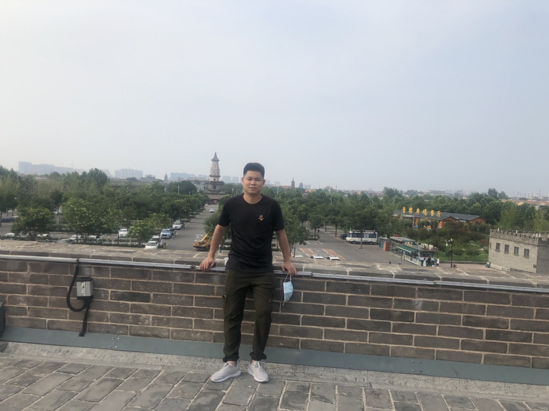 123.向左向右的第一张照片--安溪征婚网