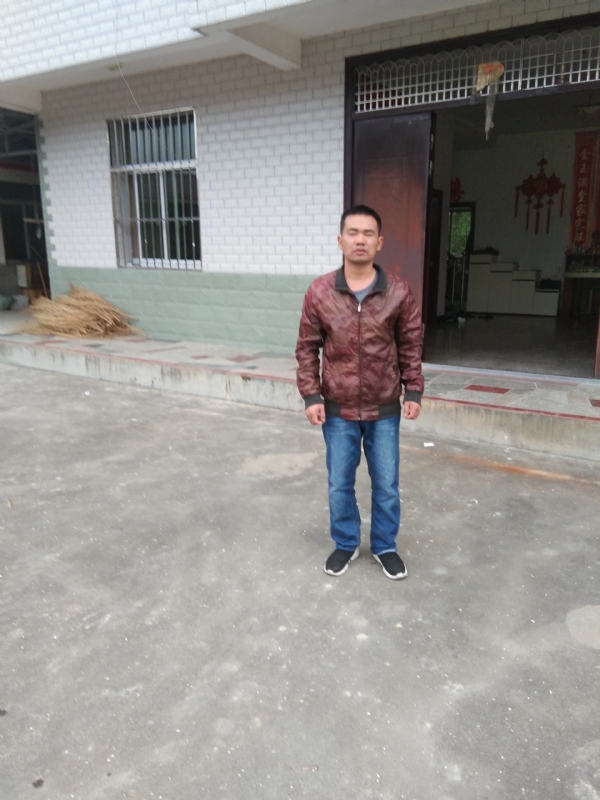 阿泉的第一张照片--安溪征婚网