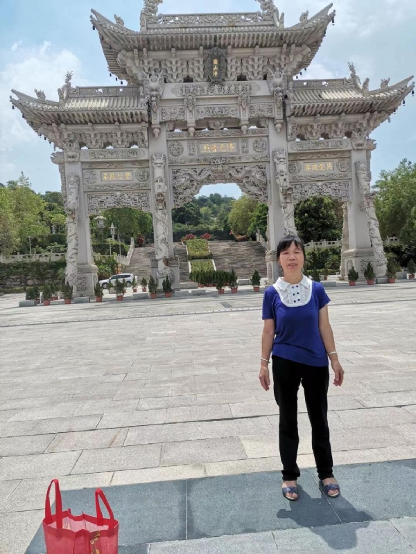 面朝大海春暖花开的第一张照片--安溪征婚网