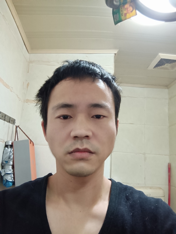 守望天空的第一张照片--安溪征婚网