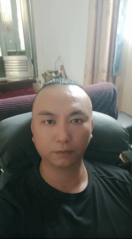 施逸森的第一张照片--安溪征婚网