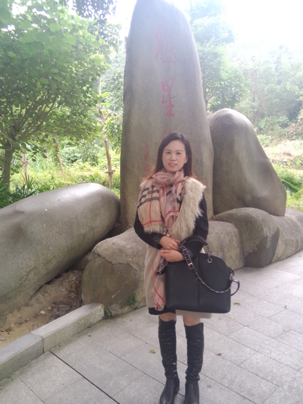 E欣的第一张照片--安溪征婚网