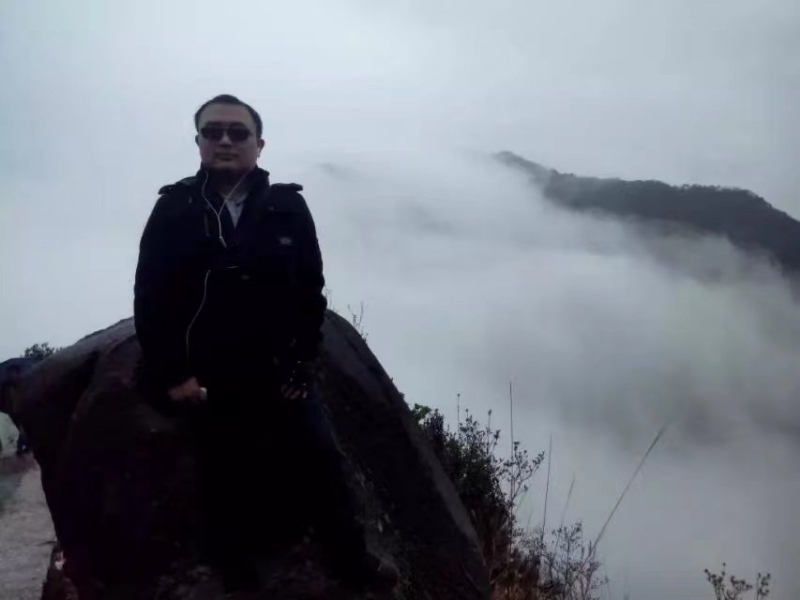 如影随形的第三张照片--安溪征婚网