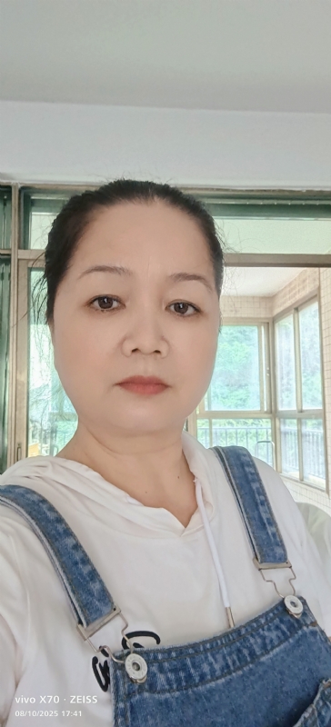 小巧玲珑的第一张照片--安溪征婚网